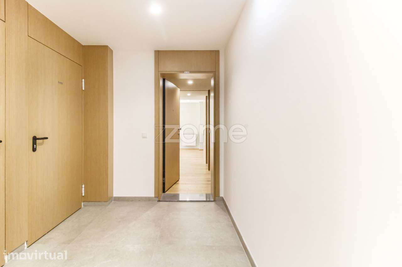 Apartamento T1 e escritório com terraço, em Paranhos, Porto - Grande imagem: 4/27