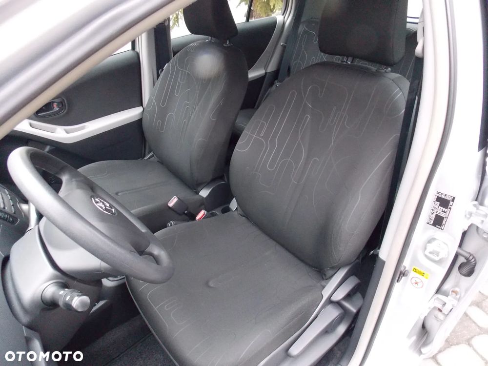 Toyota Yaris 1.0 VVT-i Sol - 21