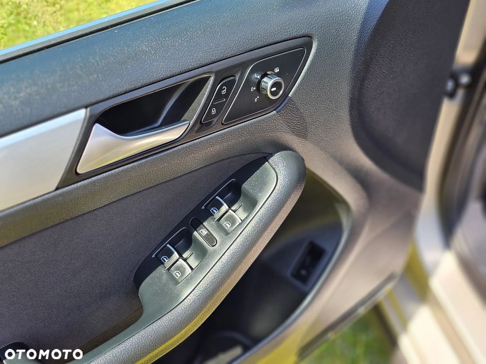 Volkswagen Jetta 1.4 Hybrid DSG Highline - 10