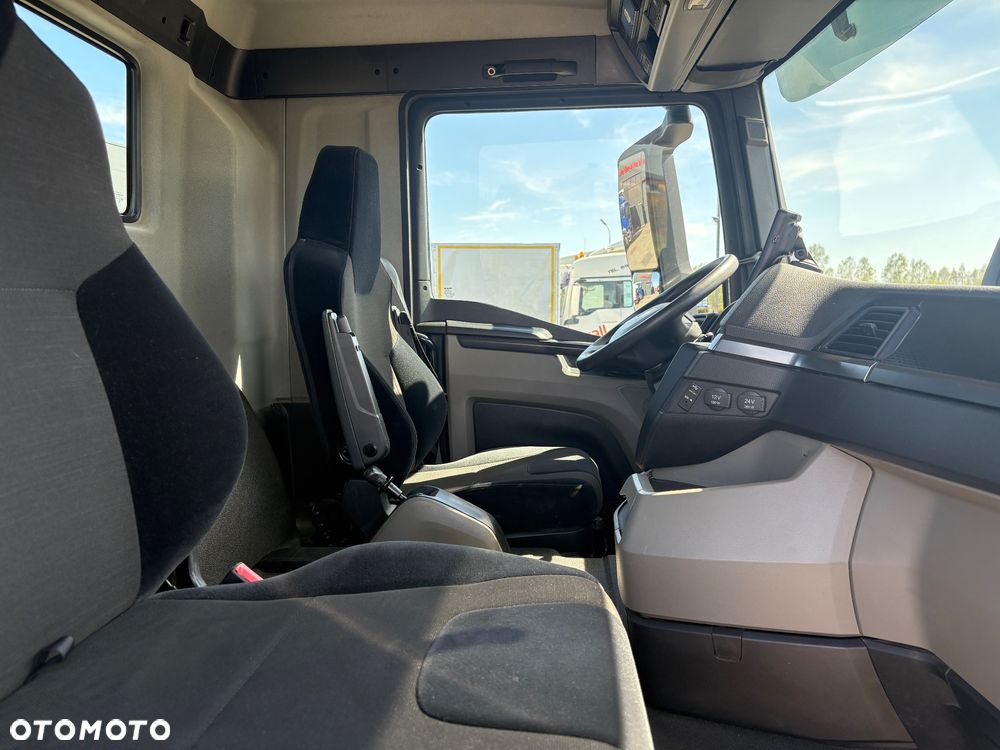MAN TGS / NOWY MODEL / DZIENNA KABINA / ALUFELGI / 347.000km PRZEBIEGU / DO NAUKI JAZDY - 29