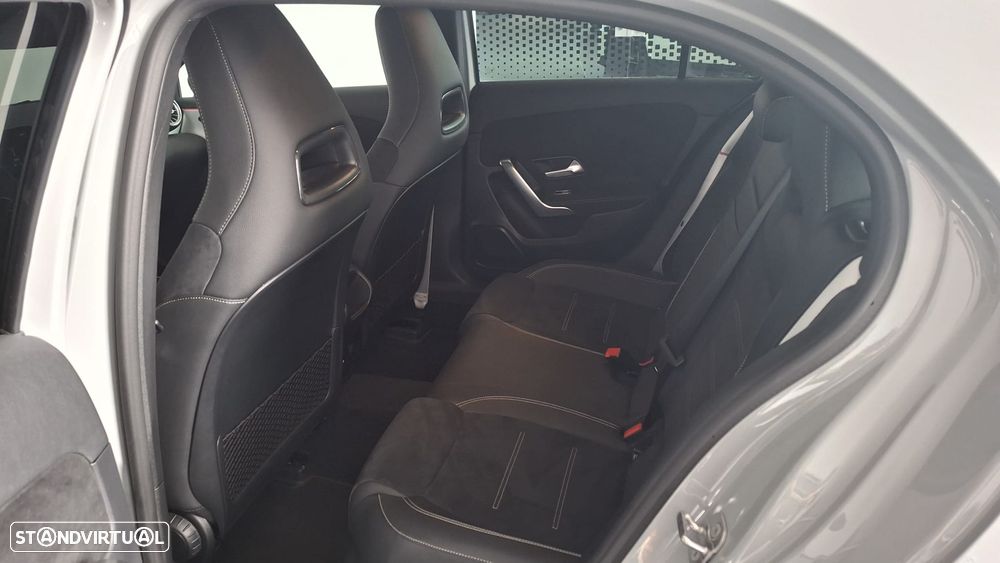 Mercedes-Benz A 180 d 8G-DCT Special Edition - 16
