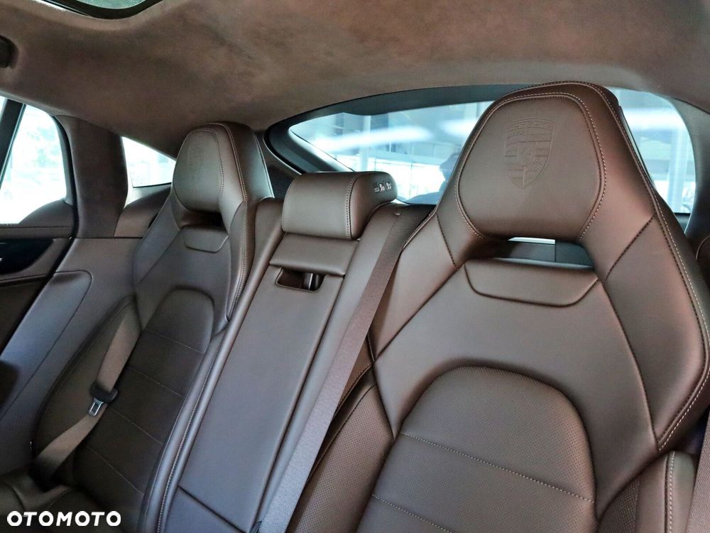 Porsche Panamera - 19
