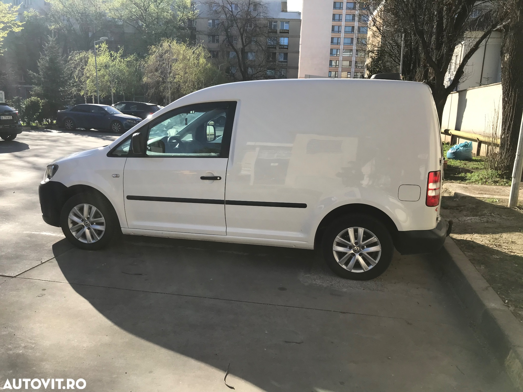 Volkswagen Caddy - 5