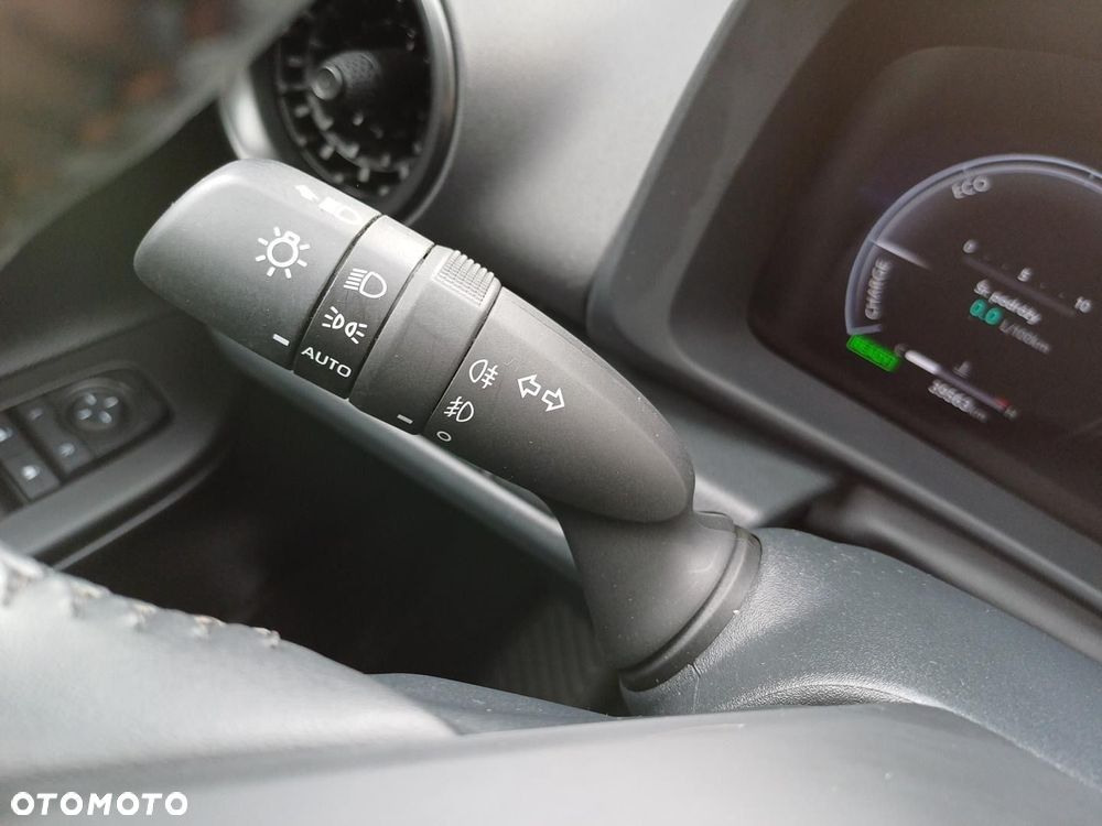 Toyota C-HR 1.8 Hybrid Comfort - 19