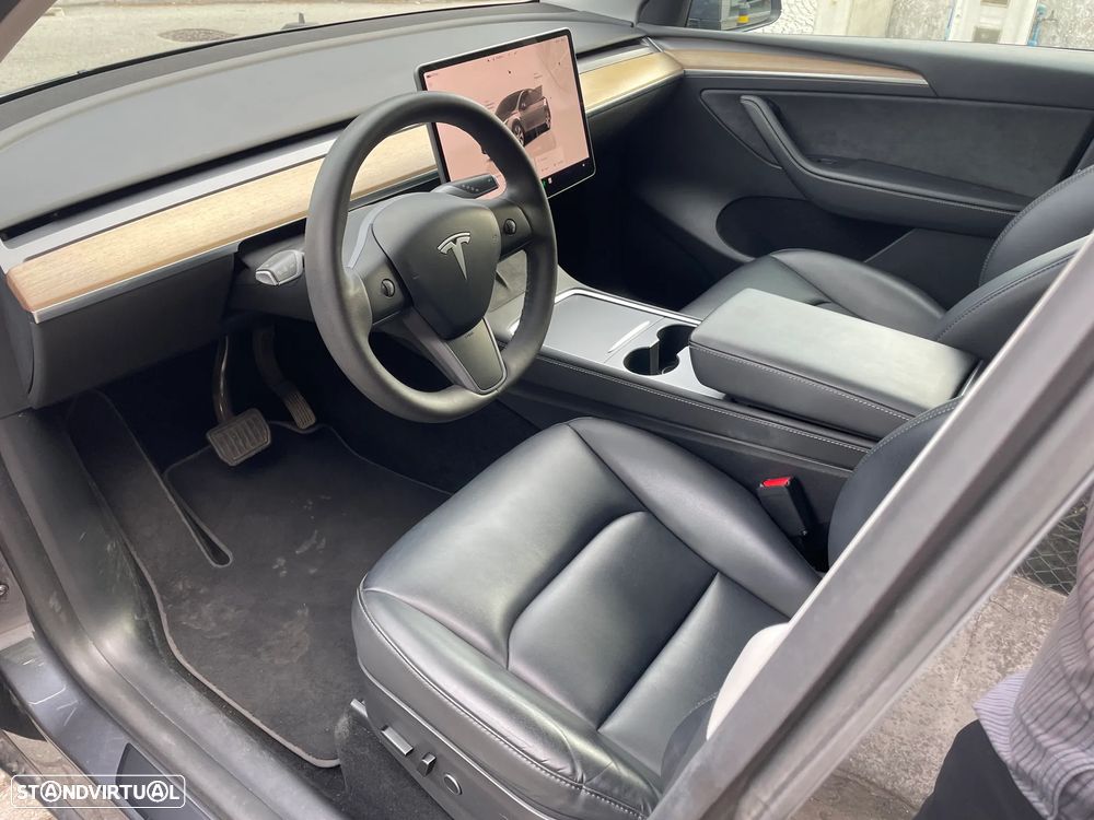 Tesla Model Y RWD - 17