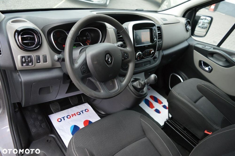 Renault Trafic - 22
