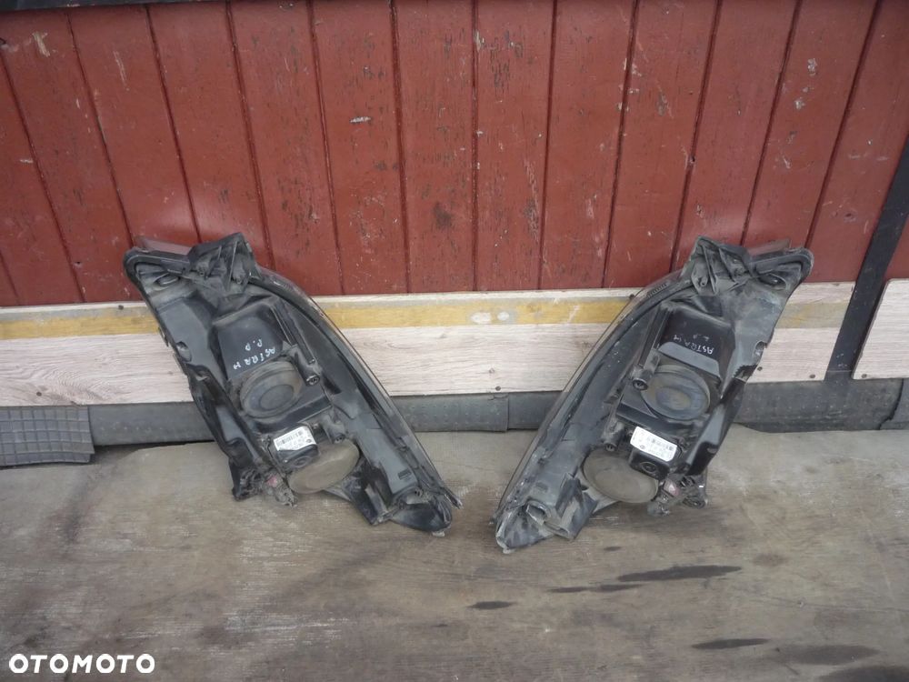 OPEL ASTRA H LAMPA PRZEDNIA LEWA LUB PRAWA - 4