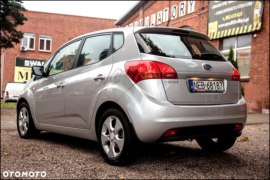 Kia Venga - 7