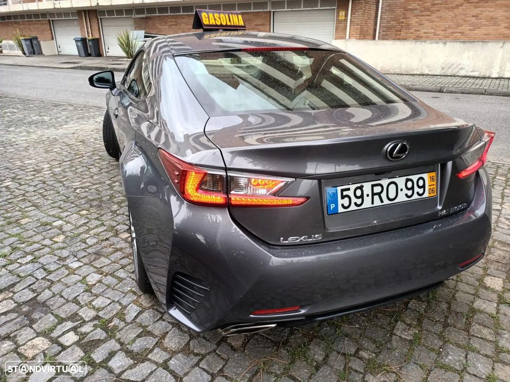 Lexus RC 300h F Sport - 4