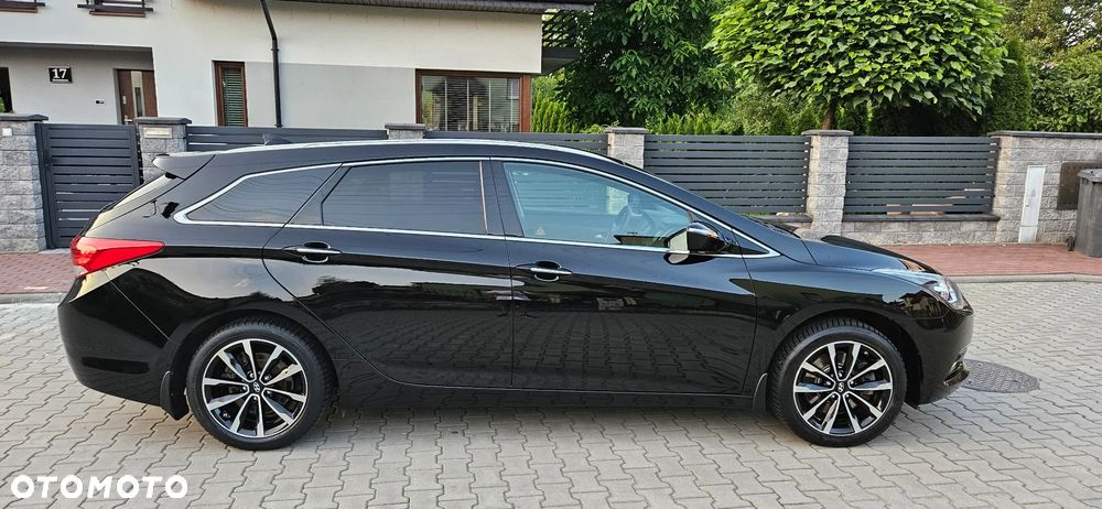 Hyundai i40 Kombi blue 1.6 CRDi Space Plus - 4