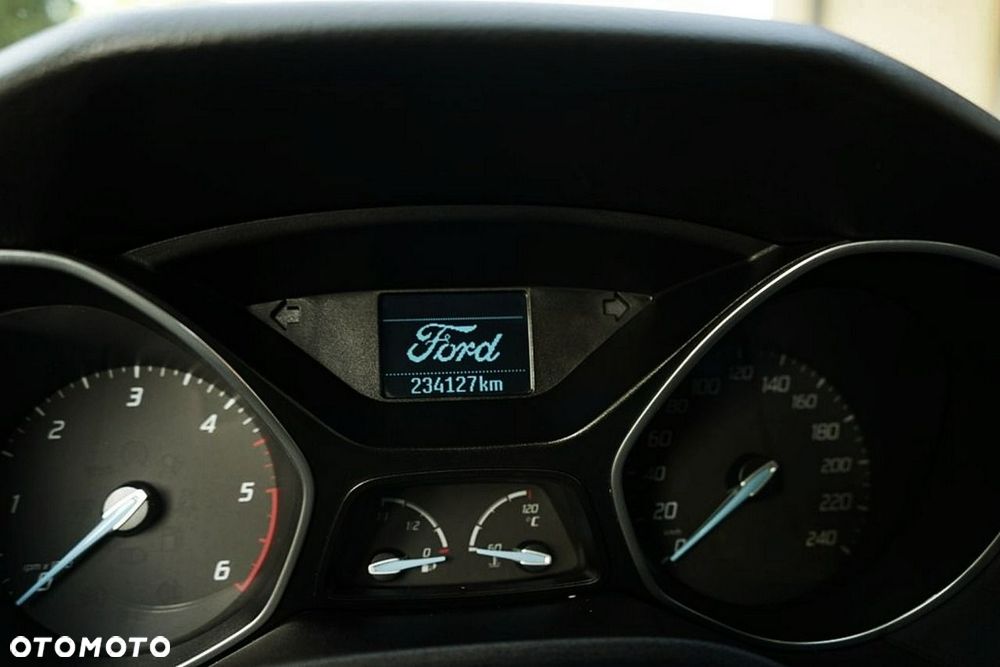 Ford Focus - 24