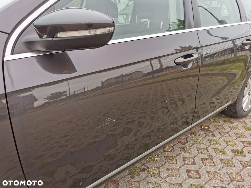 Volkswagen Passat 1.8 TSI Comfortline - 17