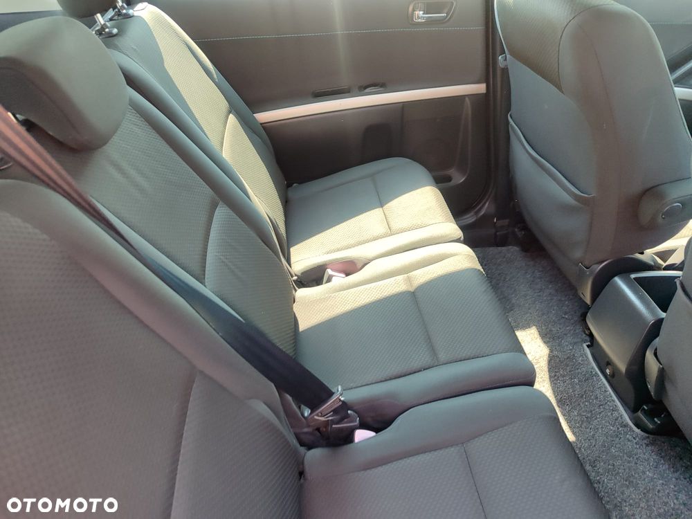 Toyota Corolla Verso - 28