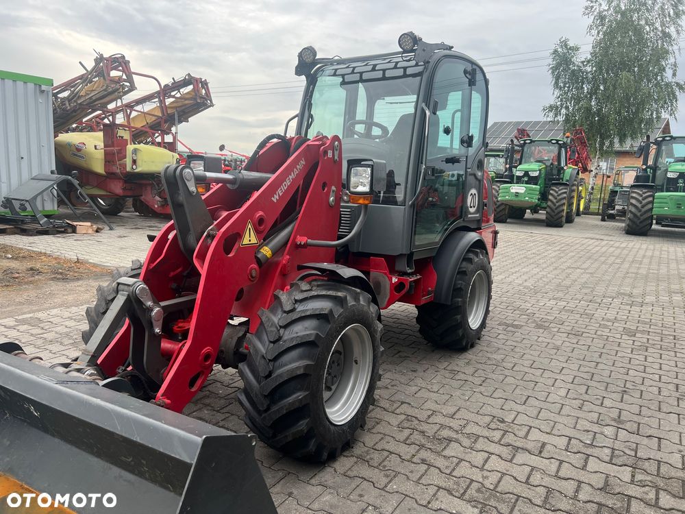 Weidemann 2070 CX80 - 3