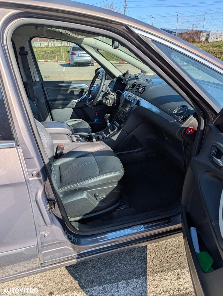 Ford S-Max 2.0 TDCi DPF Titanium - 9