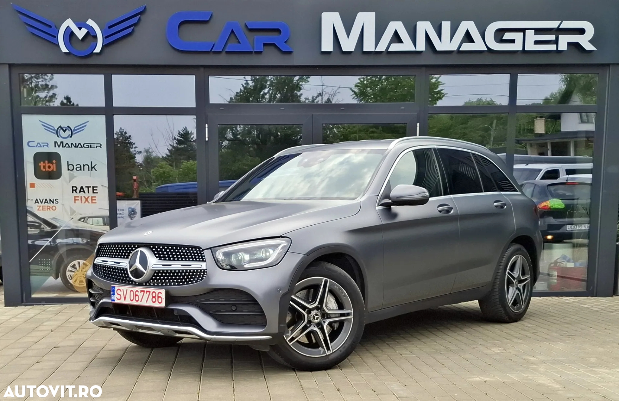 Mercedes-Benz GLC 200 4Matic 9G-TRONIC AMG Line - 2