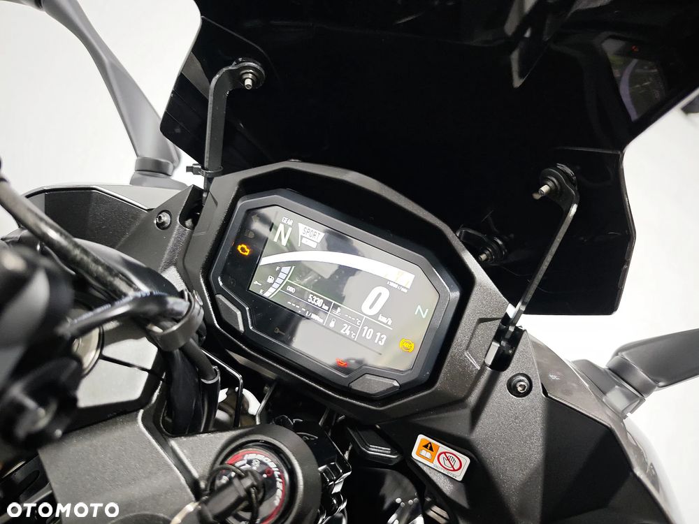 Kawasaki Ninja 1000 SX - 16