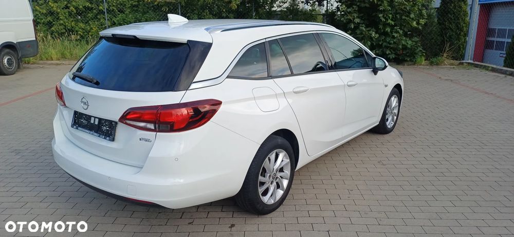 Opel Astra 1.6 CDTI Essentia - 3