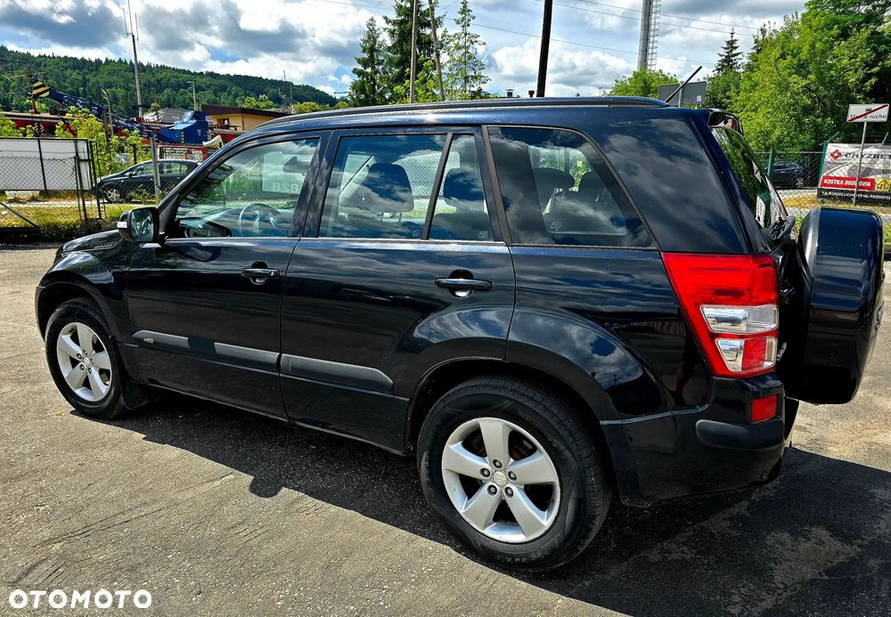 Suzuki Grand Vitara 2.0 - 1