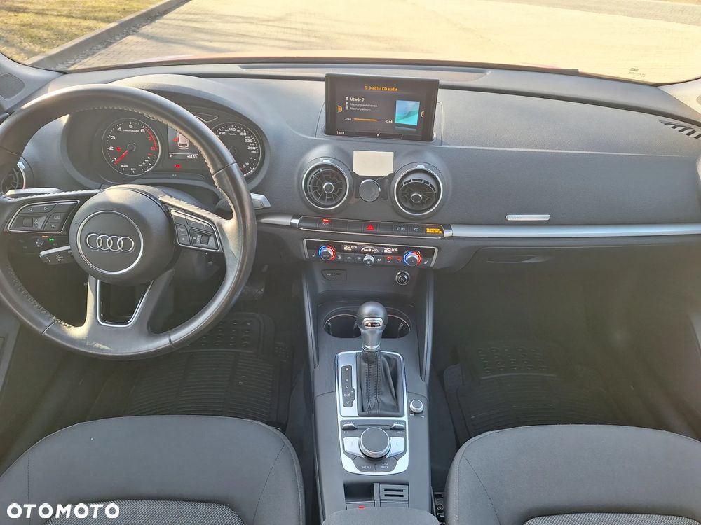 Audi A3 Sportback 35 TFSI S tronic - 24