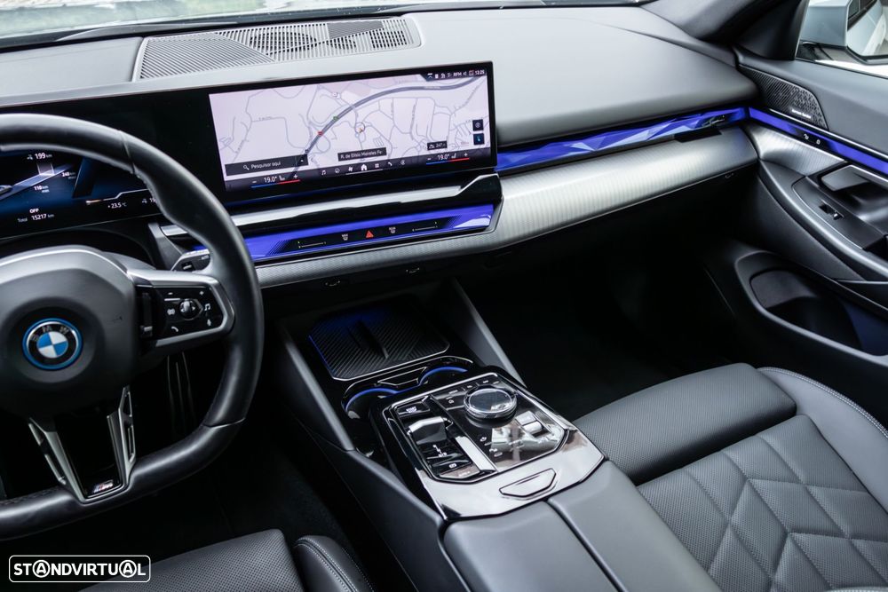 BMW i5 eDrive40 Pack Desportivo M - 31