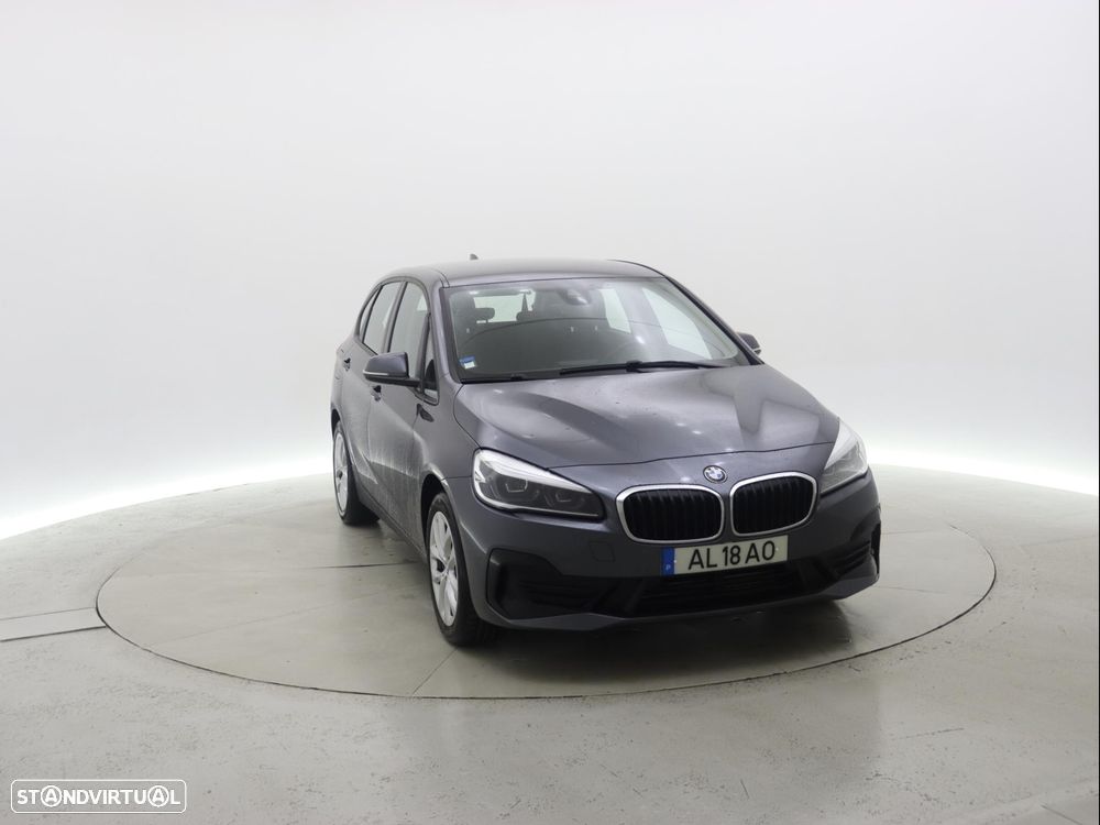 BMW 225i Active Tourer - 12