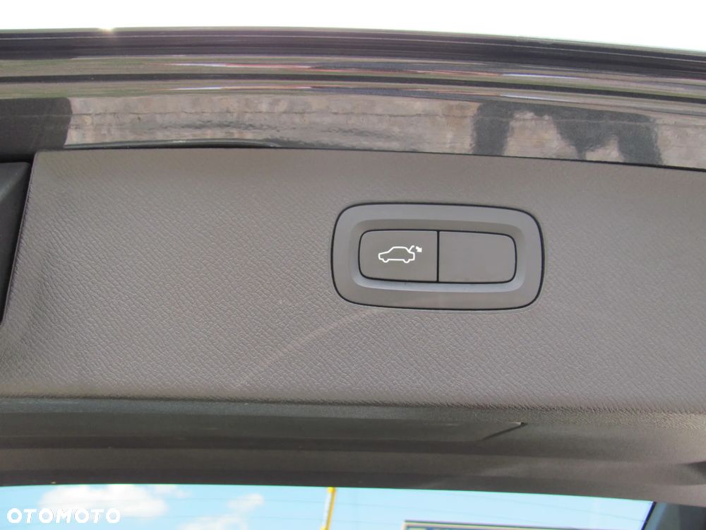 Volvo XC 90 D4 FWD Momentum - 20