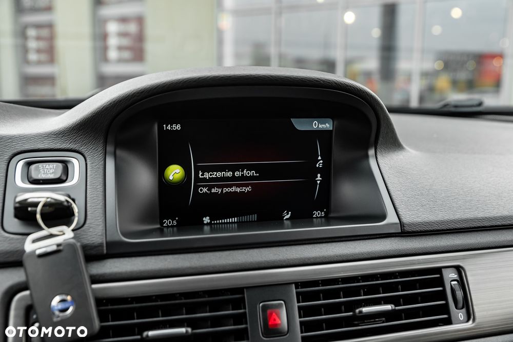 Volvo XC 70 - 35