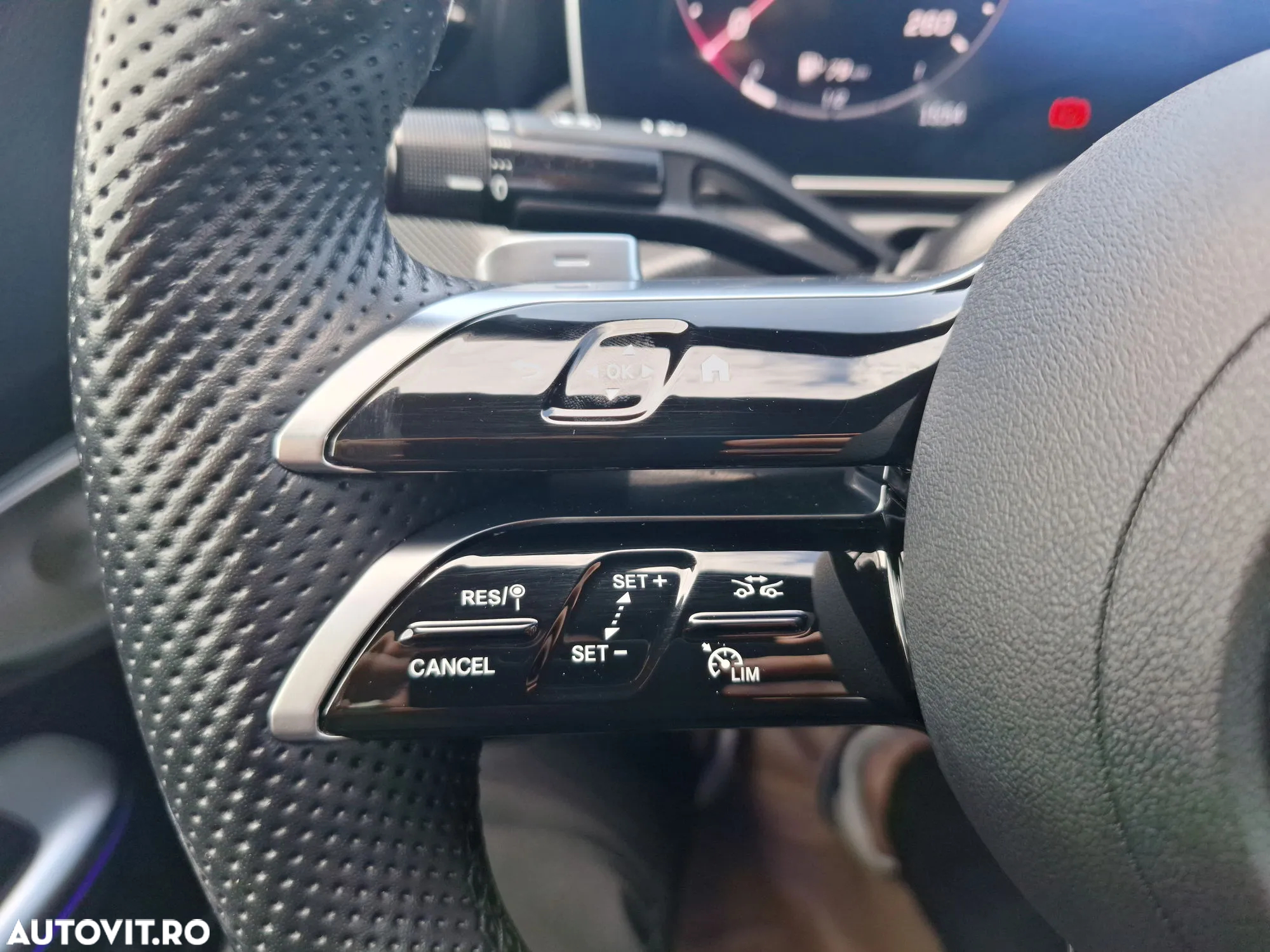Mercedes-Benz C 300 4Matic T 9G-TRONIC - 19