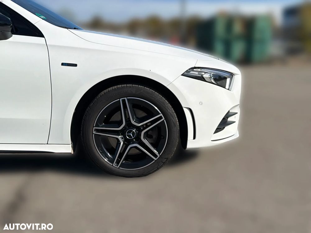 Mercedes-Benz A 250 e 8G-DCT - 16
