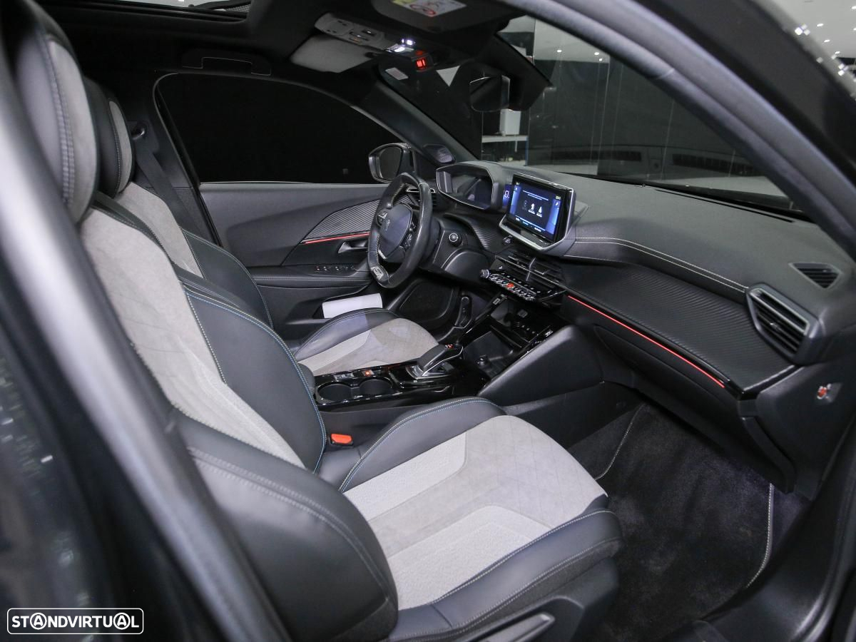 Peugeot e-2008 50 kWh GT - 9
