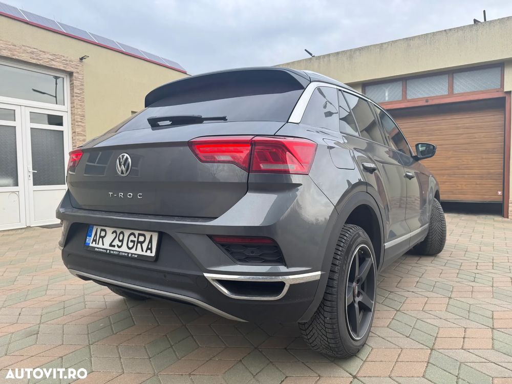 Volkswagen T-Roc - 4