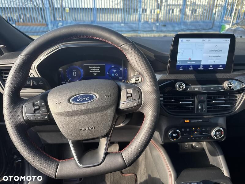 Ford Kuga - 10