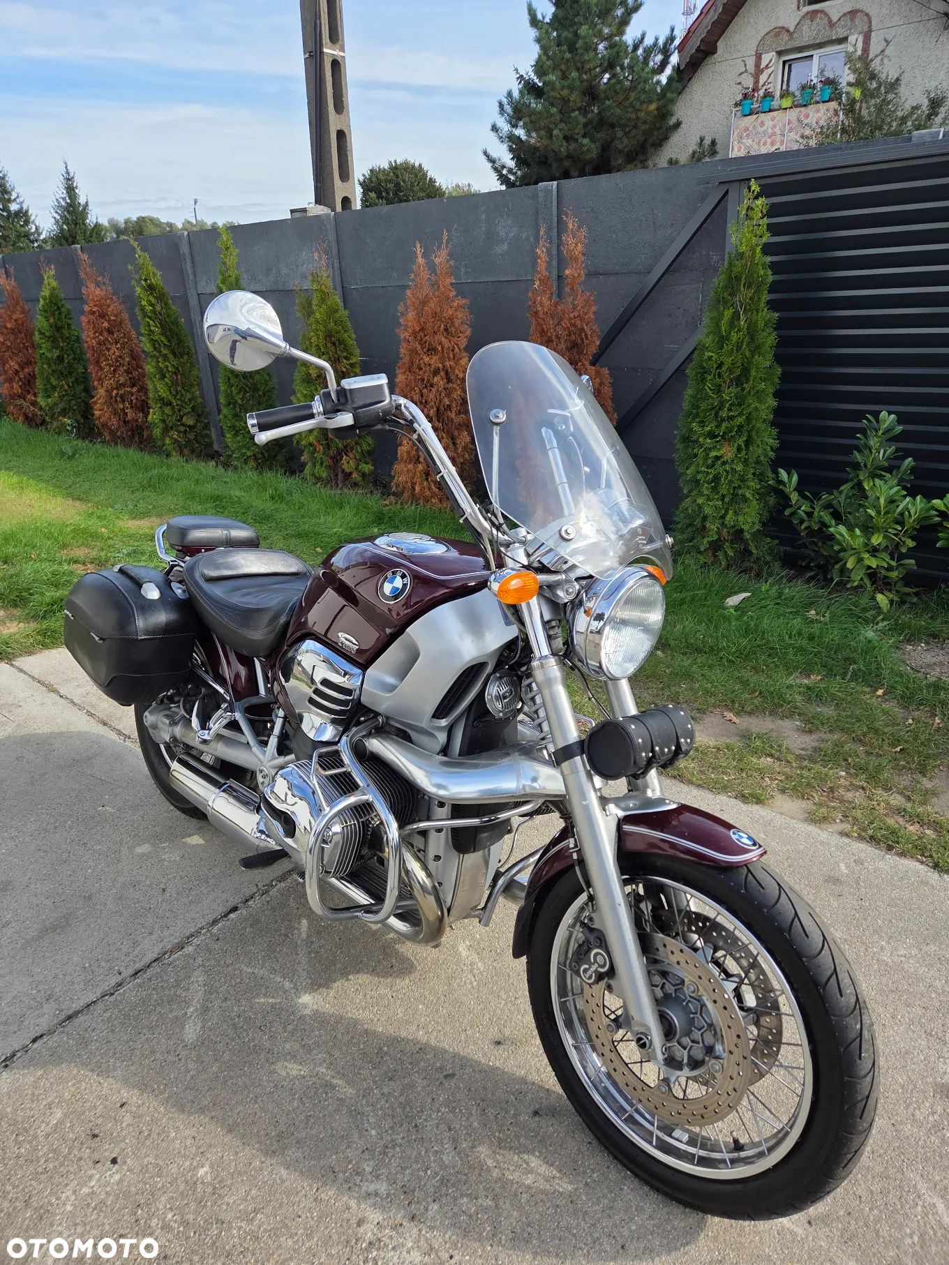 BMW R - 1