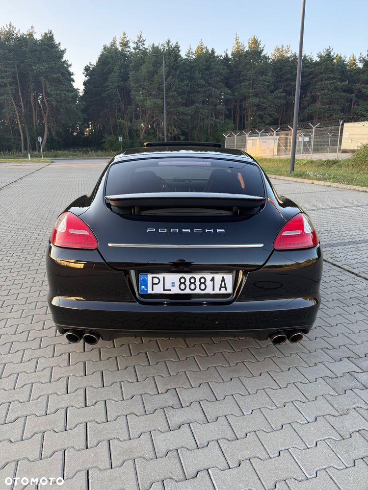 Porsche Panamera 4S - 3