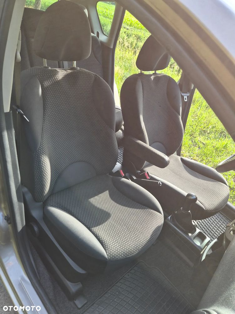 Nissan Note - 7