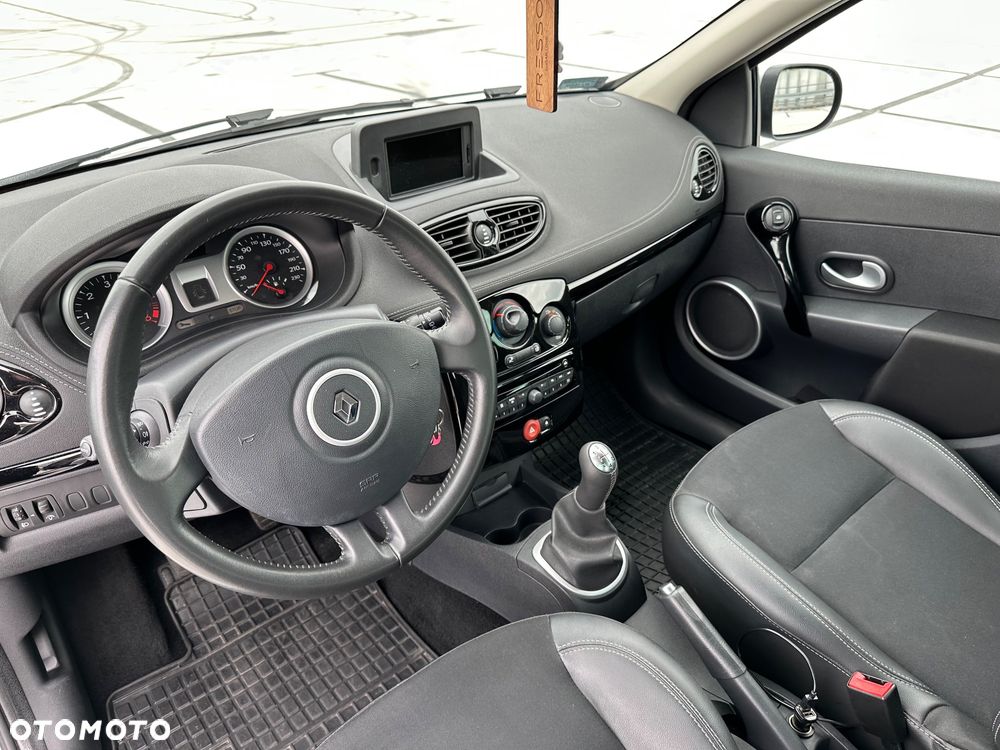 Renault Clio 1.5 dCi Night&Day - 12