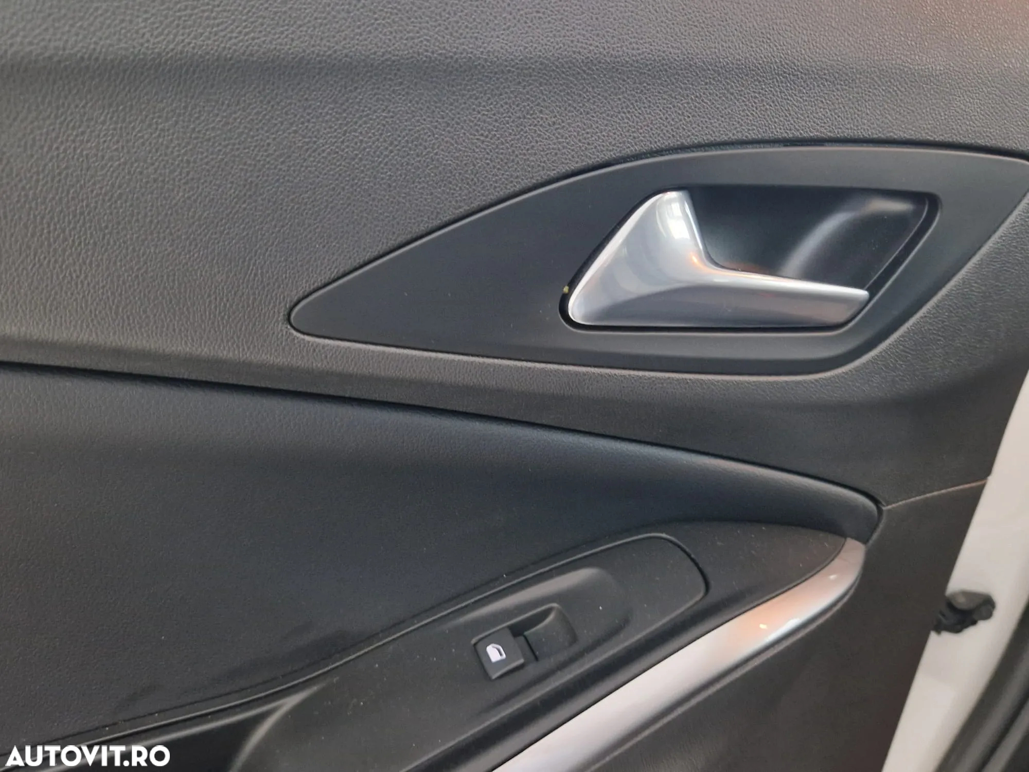 Opel Grandland X 1.2 Turbo START/STOP Business Edition - 20