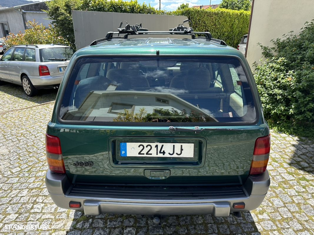 Jeep Grand Cherokee 2.5 TD Laredo - 14