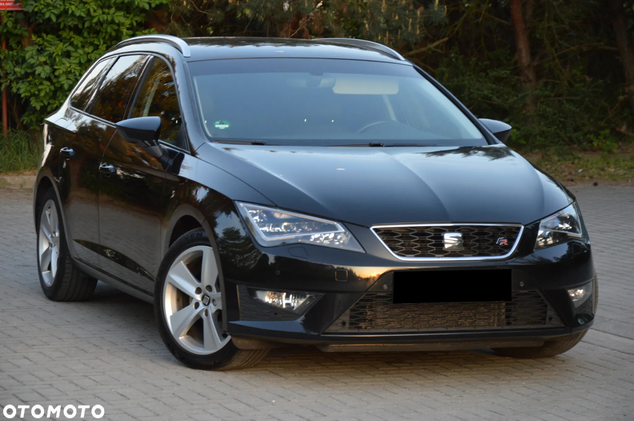 Seat Leon ST 2.0 TDI DPF DSG FR - 2