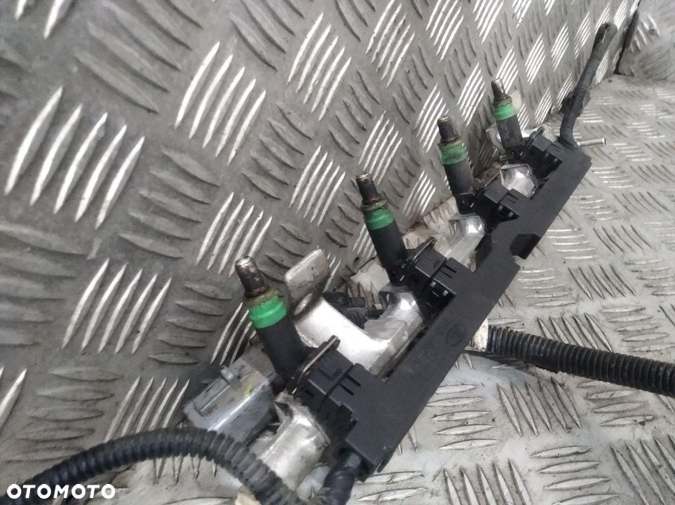 WTRYSKIWACZE FORD FUSION 1.4 16V 3046911171 - 1