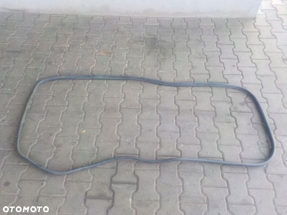 VW CRAFTER DOKA USZCZELKA DRZWI TYLNYCH - 2