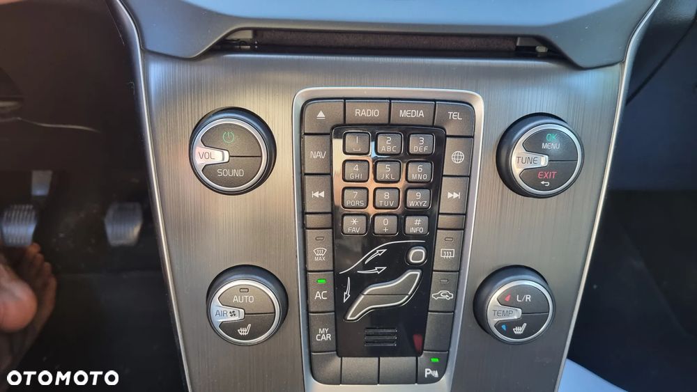 Volvo V40 T2 Kinetic - 16