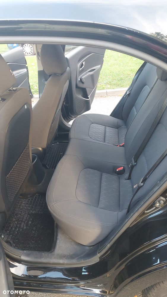 Kia Rio 1.2 M - 13
