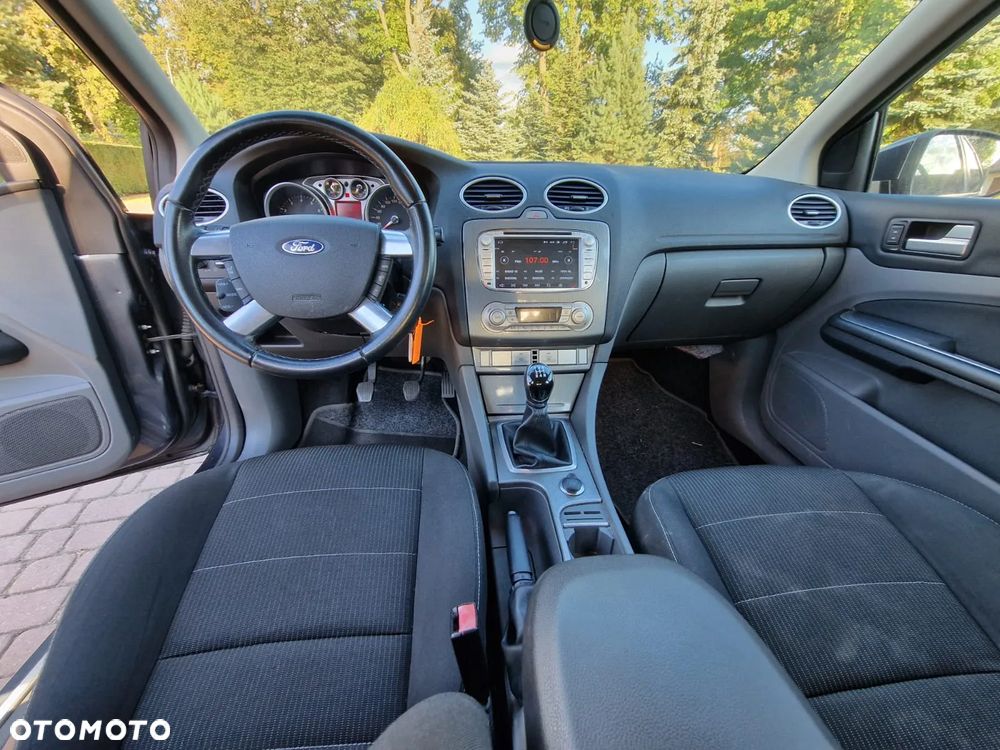 Ford Focus 1.8 Titanium - 6