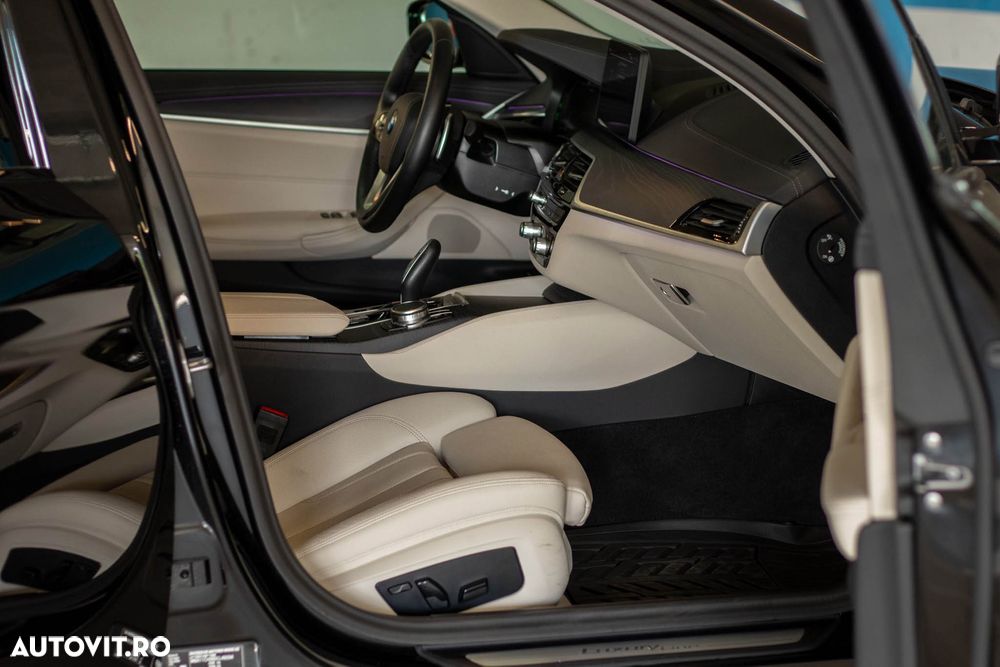 BMW Seria 5 530e xDrive Touring Aut. Luxury Line - 10