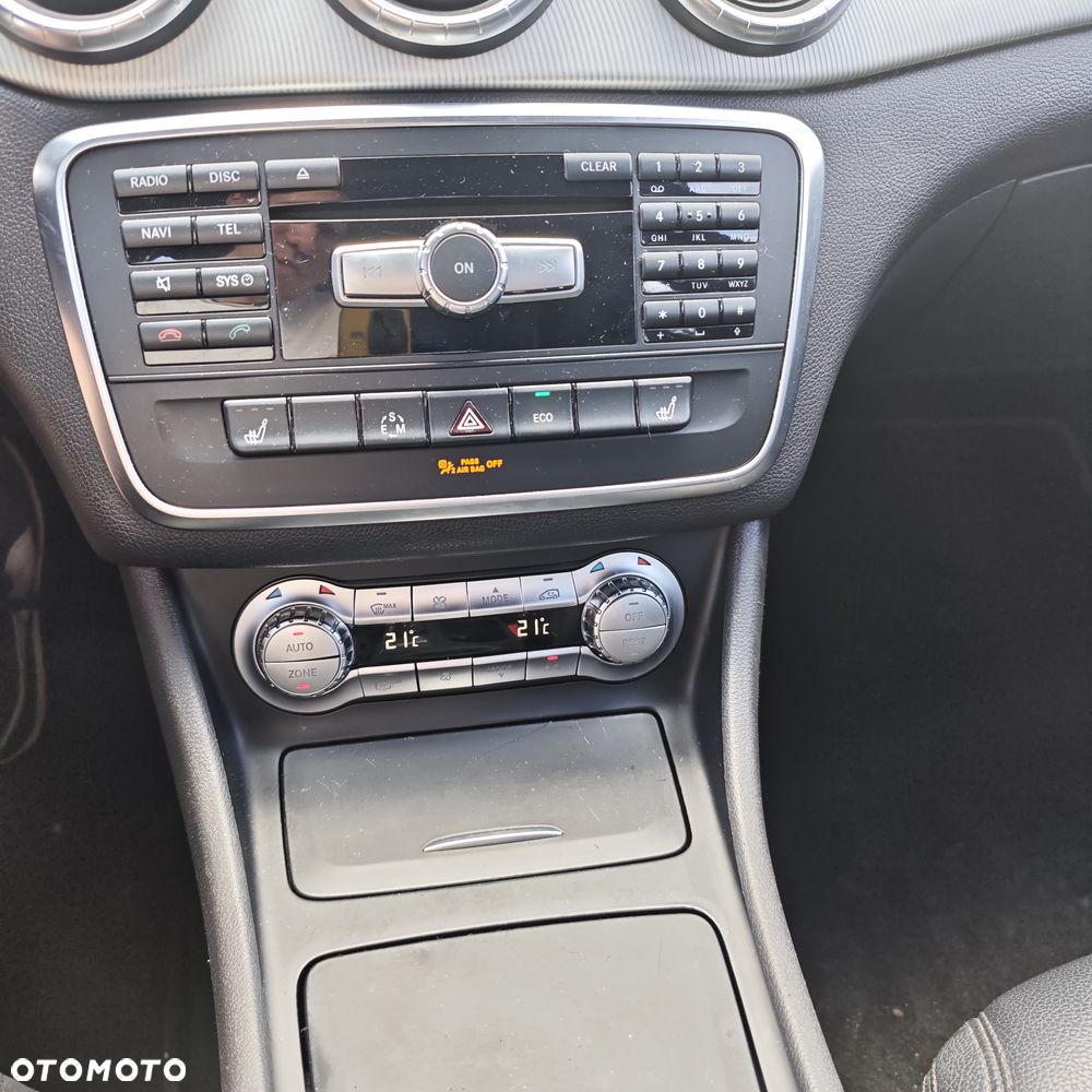 Mercedes-Benz CLA 250 7G-DCT Sport - 12