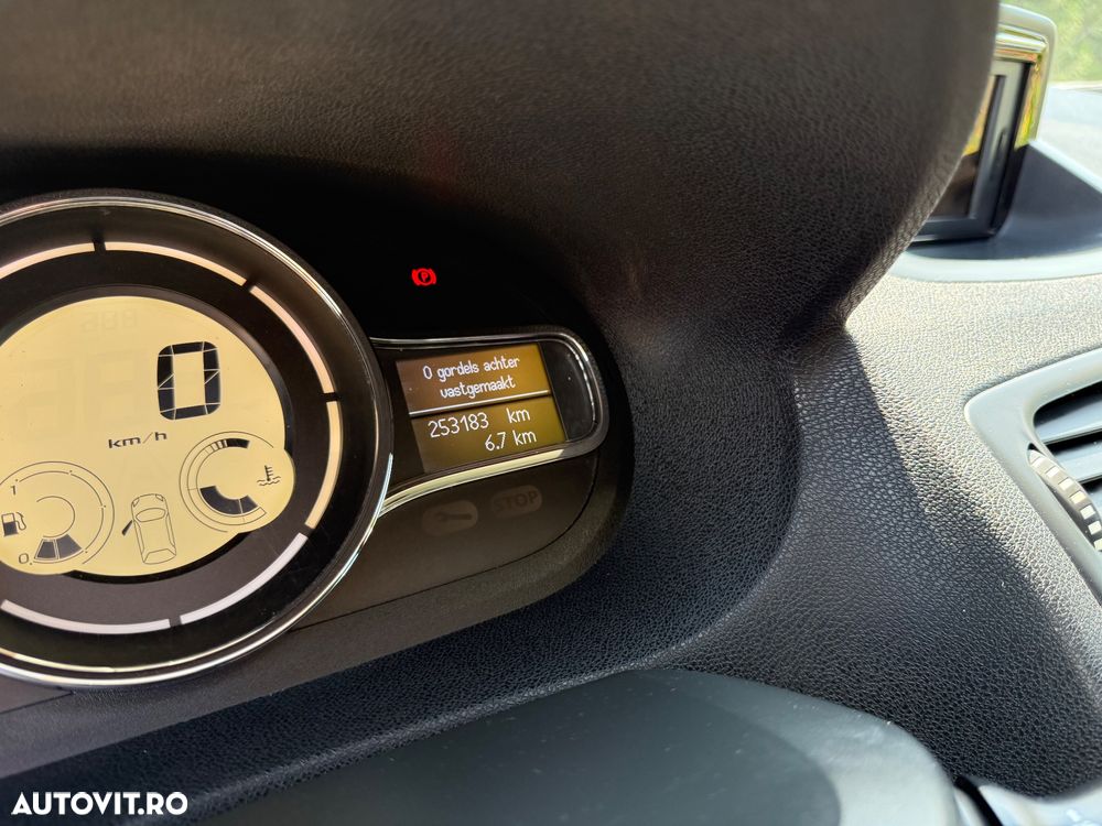 Renault Megane 1.5 dCi Expression - 14