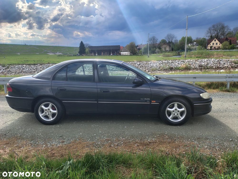 Opel Omega - 12