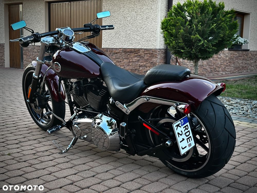 Harley-Davidson FXSB Breakout - 3